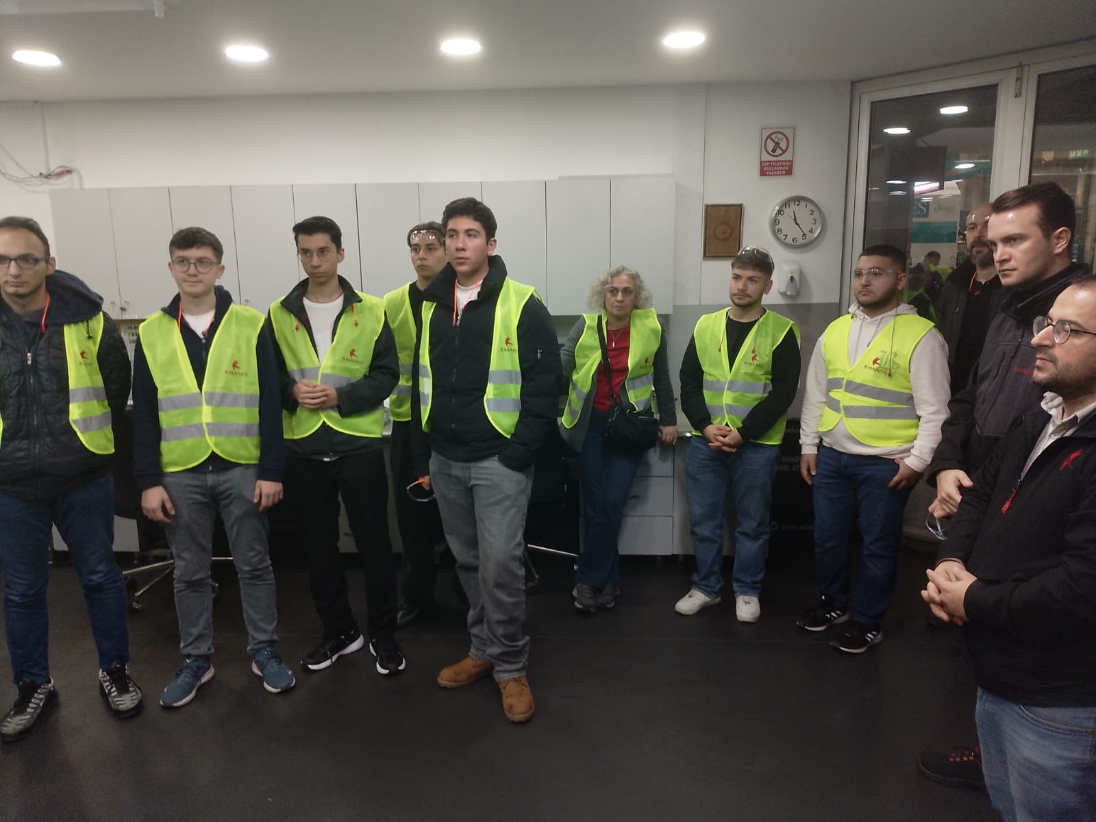 WhatsApp Image 2025-12-17 at 16.10.57 (2).jpeg (128 KB)