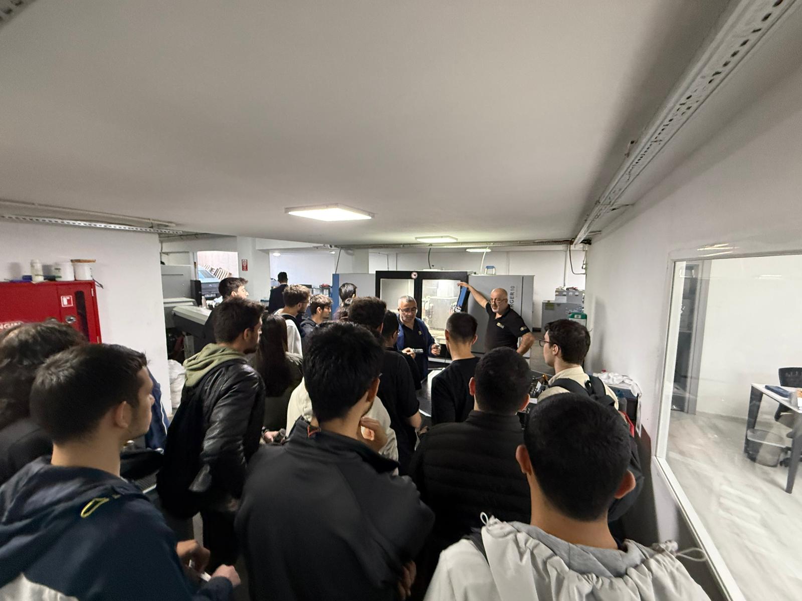 WhatsApp Image 2025-11-28 at 13.37.15 (1).jpeg (152 KB)