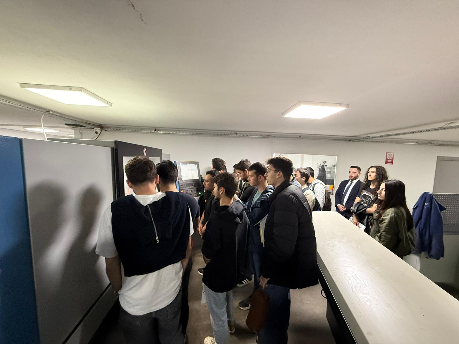 WhatsApp Image 2025-11-28 at 13.37.16.jpeg (147 KB)